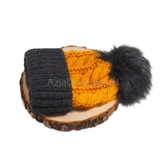 Ciepła czapka zimowa z pomponem ŻÓŁTY