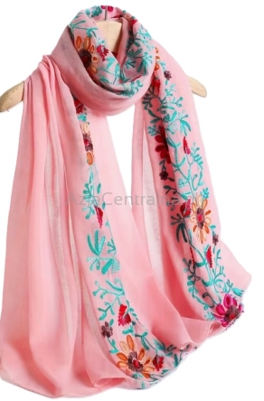 Duży miękki szal Różowy haftowany w kwiaty