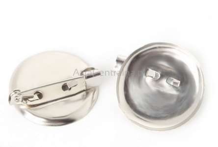 Baza do broszek okrągła o średnicy 14 mm.