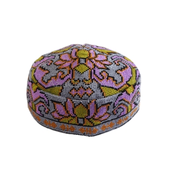 Męska damska czapka krymka z haftem krzyżykowym (55cm)