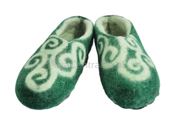 Wełniane zielone paputki z podeszwą. Rozmiar 40/41.