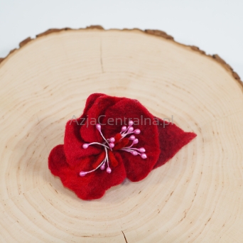 Broszka filcowa kwiat z wełny i jedwabiu