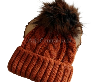 Ciepła czapka zimowa z pomponem CEGLANA