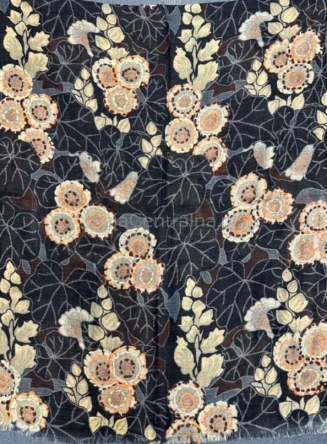 Damski szal wełniany merino wyszywany kwiecisty