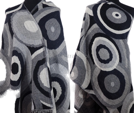 Duży wełniany damski szal w odcieniach szarości