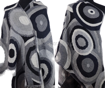 Duży wełniany damski szal w odcieniach szarości