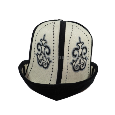 Męska czapka kirgiska kalpak tradycyjny biało-czarny