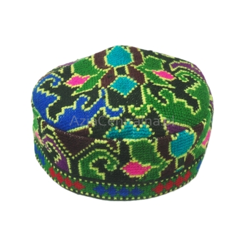 Męska czapka etniczna krymka haftowana (57cm)