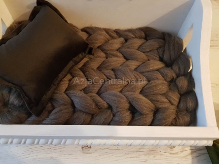 Kocyk czesankowy do sesji noworodkowej MELANŻ BRĄZOWY