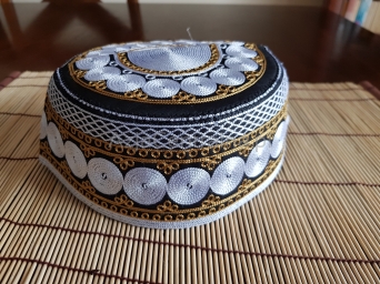 Krymka czapka unisex orientalna złoto srebrna (56cm)