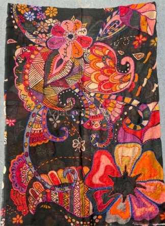 Damski szal wełniany merino wyszywany kwiecisty