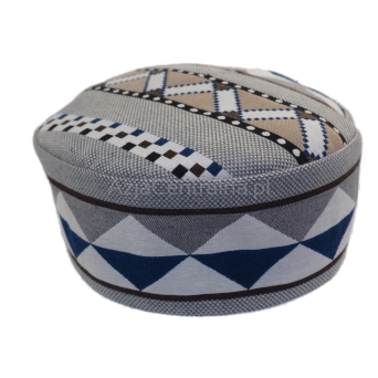 Krymka czapka męska w geometryczne wzory