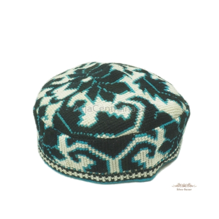 Męska damska czapka krymka z haftem krzyżykowym (59cm)