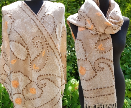 Damski szal z wełny merynosów beżowy