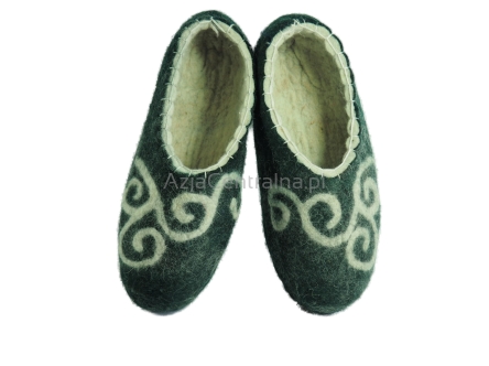 Wełniane paputki  w kolorze zieleni butelkowej z podeszwą. Rozmiar 38/39.