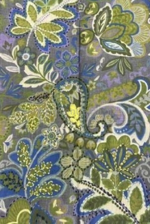 Damski szal wełniany merino wyszywany kwiecisty