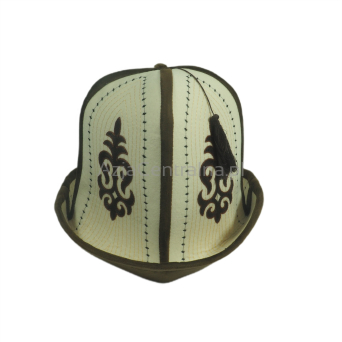 Męska czapka kirgiska kalpak tradycyjny biało-brązowy